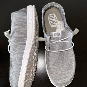 Hey Dude Women’s Light Gray Loafers